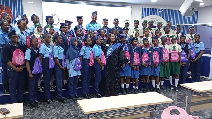 WAI – Glowing Wings Chapter Celebrates Girls in Aviation Day 2025 – By Daisy BARRO