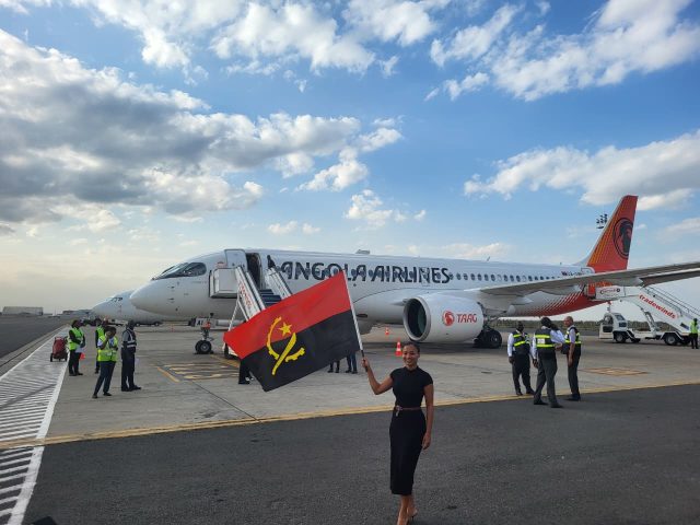 Primeiro voo Luanda-Nairobi