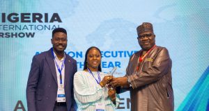 Onyema Wins Aviation Executive of the Year at Abuja Air Show – By Daisy BARRO